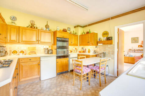 48 Marlow Bottom SL7 3NB (LOW RES)-12