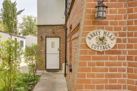 24 Elm Lane, SL8 5PG (LOW RES)-4