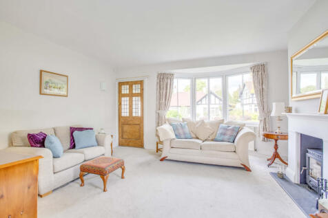 24 Elm Lane, SL8 5PG (LOW RES)-14