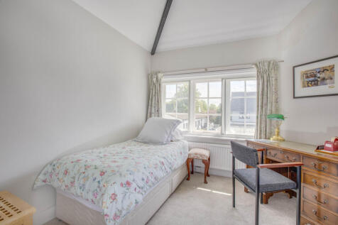24 Elm Lane, SL8 5PG (LOW RES)-12