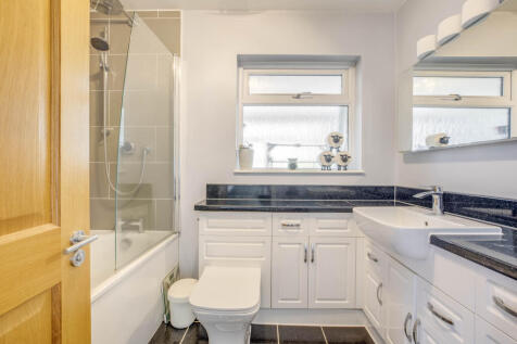 9 Barnhill Close, SL7 3HA (LOW RES)-3