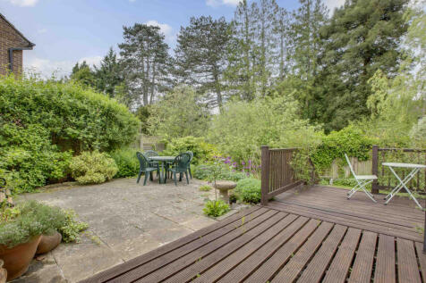 15 Cressington Place, SL8 5SN (LOW RES)-10
