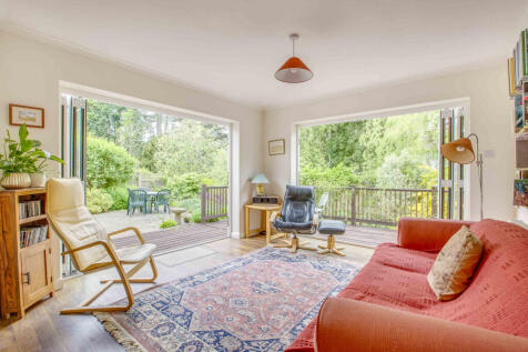 15 Cressington Place, SL8 5SN (LOW RES)-13