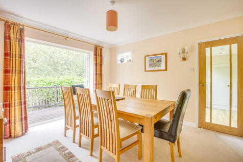 15 Cressington Place, SL8 5SN (LOW RES)-8