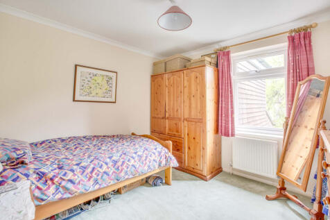 15 Cressington Place, SL8 5SN (LOW RES)-3
