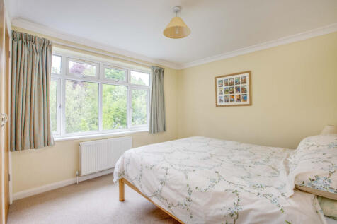 15 Cressington Place, SL8 5SN (LOW RES)-4