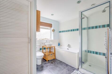 15 Cressington Place, SL8 5SN (LOW RES)-5