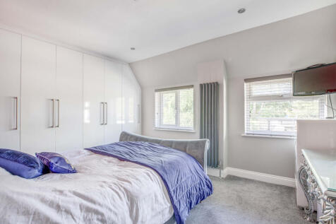 19 Trinity Avenue, SL7 3AL (LOW RES)-3