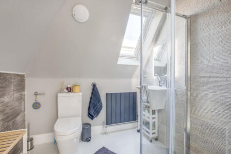 19 Trinity Avenue, SL7 3AL (LOW RES)-8