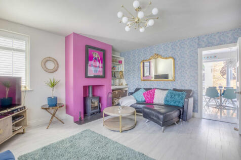 19 Trinity Avenue, SL7 3AL (LOW RES)-9