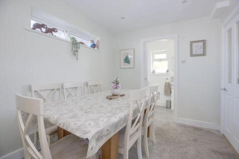 6 Gilbey Walk, HP10 0QL (LOW RES)-10