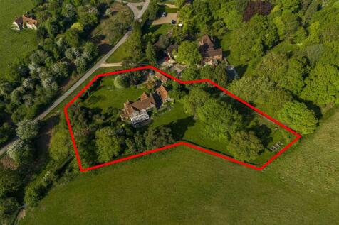 Huckenden Holly, Cadmore End Common, HP14 3PS (LOW