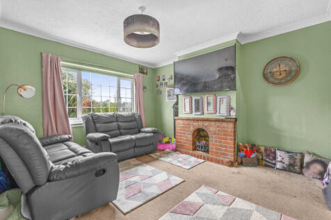 81 Seymour Park Road, SL7 3ES (LOW RES)-1