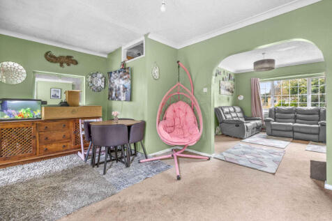 81 Seymour Park Road, SL7 3ES (LOW RES)-3