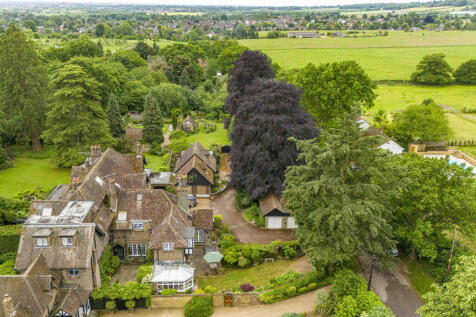 Little Garlands, Grange Lane, SL6 9RP Drone (LOW R