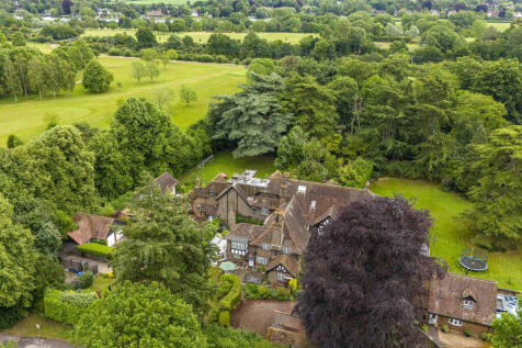 Little Garlands, Grange Lane, SL6 9RP Drone (LOW R