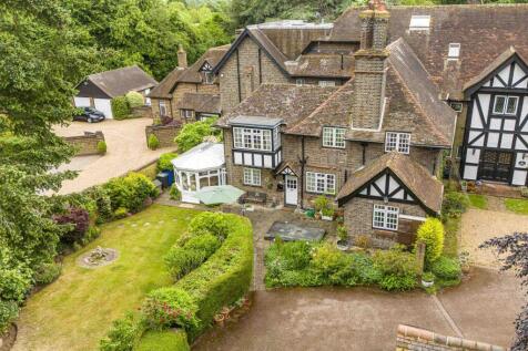 Little Garlands, Grange Lane, SL6 9RP Drone (LOW R