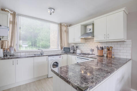 5 Eastern Drive, SL8 5HQ (LOW RES)-8
