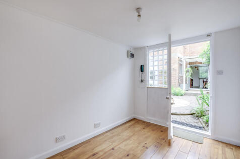 5 Eastern Drive, SL8 5HQ (LOW RES)-13