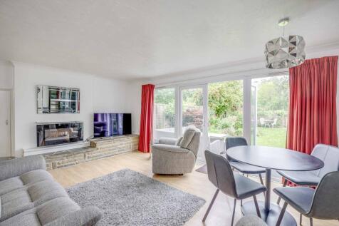 8 Riverside, SL8 5HS (LOW RES)-11
