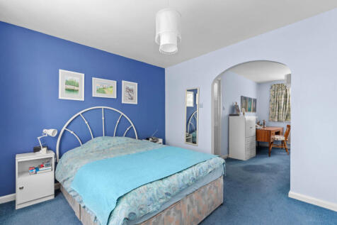 10 Old Kiln Road, HP10 9NR-04.JPG