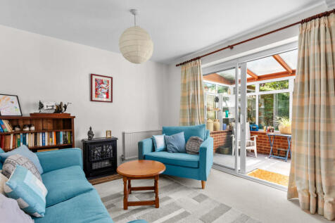 10 Old Kiln Road, HP10 9NR-07.JPG