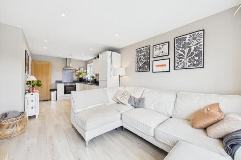 Living/Kitchen