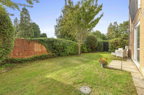 4 Alfred Davis Court, SL7 3EA (LOW RES)-6