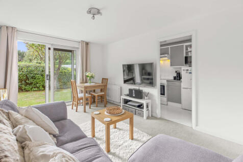 4 Alfred Davis Court, SL7 3EA (LOW RES)-15