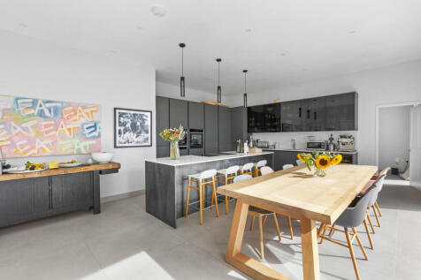 Hill View House, 2a Hillside Road, SL7 3JY (LOW RE