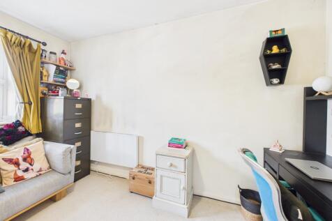 CAM02119G0-PR0465-STILL007