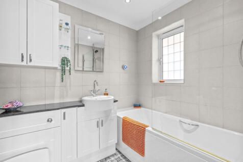 67 Berwick Road, SL7 3AS (LOW RES)-8
