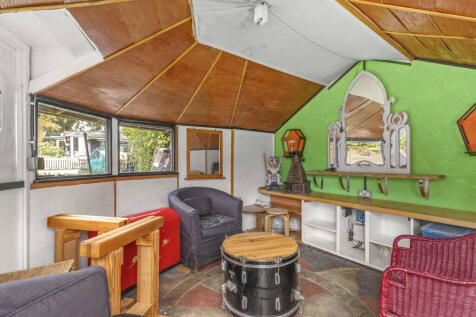 145 Courthouse Road, SL6 6HY (LOW RES)-16