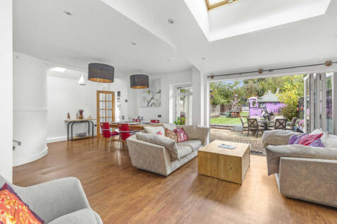 145 Courthouse Road, SL6 6HY (LOW RES)-20