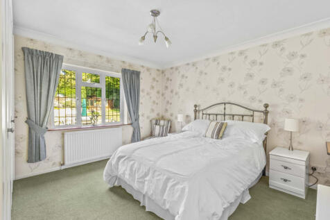 Three Oaks, The Close, SL8 5PE (LOW RES)-4