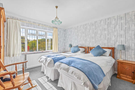 Three Oaks, The Close, SL8 5PE (LOW RES)-5