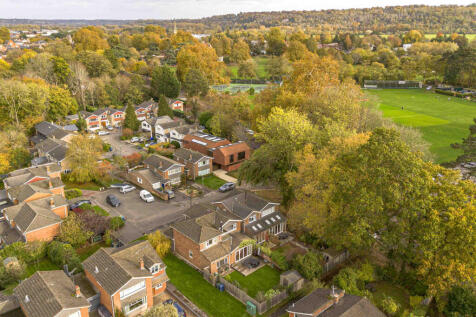 3 Spinners Walk, SL7 2AL Drone (LOW RES)-4