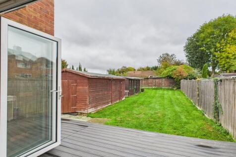 CAM02136G0-PR0479-STILL012