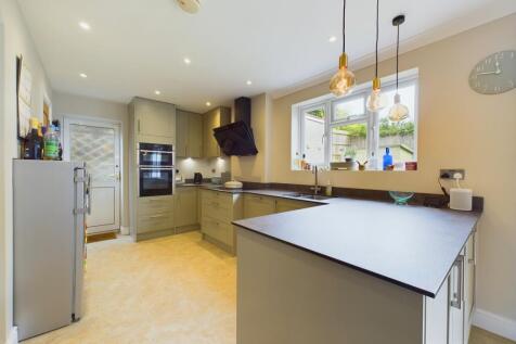 CAM02119G0-PR0237-STILL010