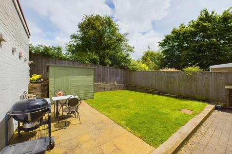 CAM02119G0-PR0237-STILL023