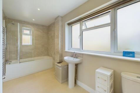 CAM02119G0-PR0237-STILL017