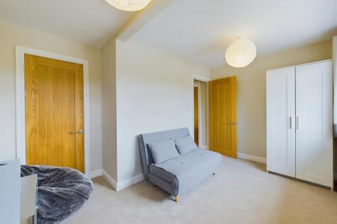 CAM02119G0-PR0237-STILL013