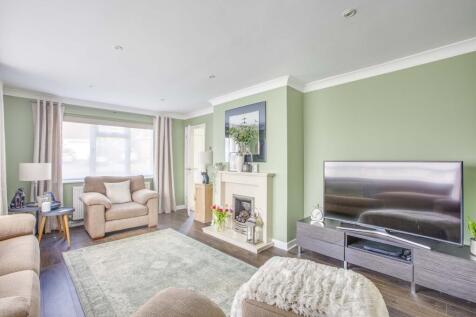 15 Greenside, Bourne End, SL8 5TW EXTRA (LOW RES)-