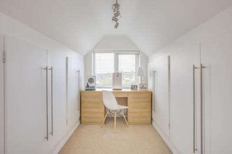 15 Greenside, SL8 5TW (LOW RES)-2