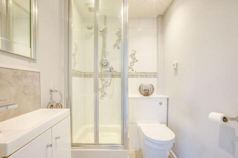 15 Greenside, SL8 5TW (LOW RES)-8