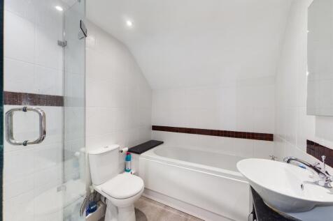 CAM00080P1-PR0449-STILL06