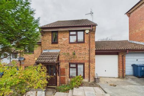 CAM02136G0-PR0486-STILL011