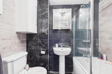 CAM02136G0-PR0486-STILL002