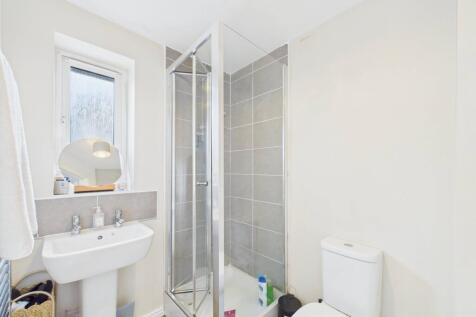 CAM02136G0-PR0487-STILL016