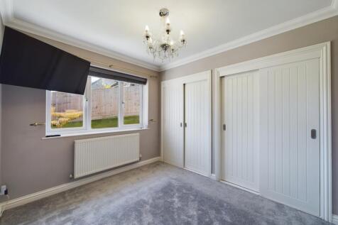 CAM02136G0-PR0024-STILL001